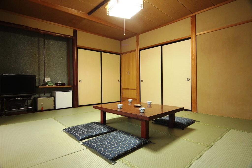 Jinkuro Hotel Takayama  Esterno foto