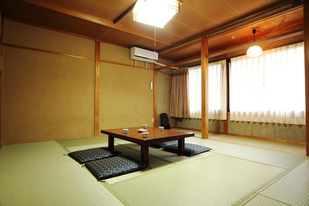 Jinkuro Hotel Takayama  Esterno foto